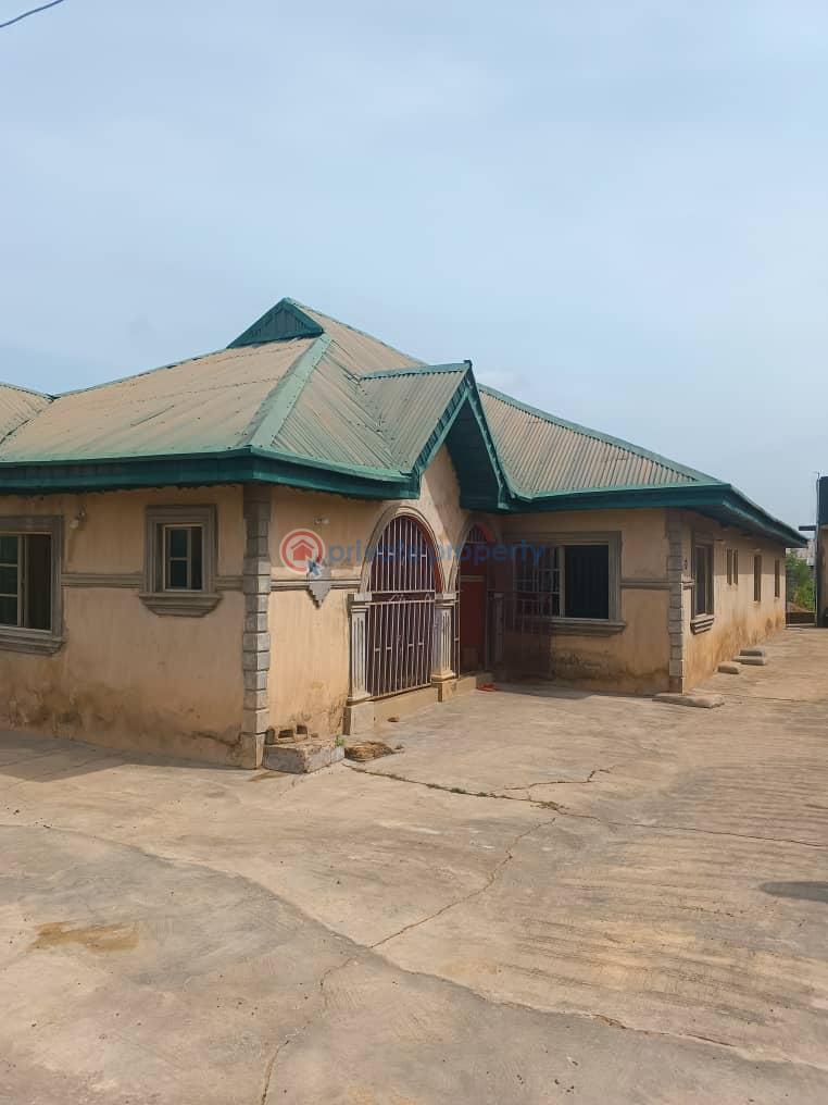 Detached Bungalow For Sale Alakuta Ibadan Oyo - 5