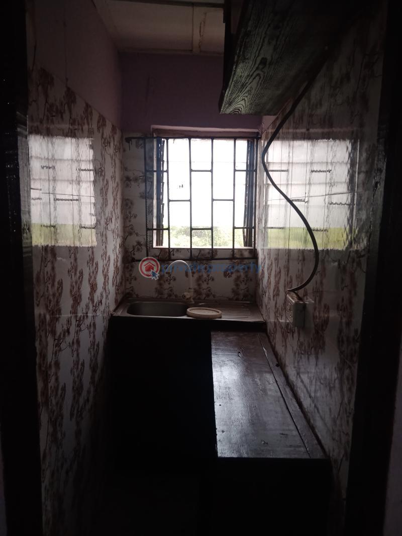 1 bedroom Flat & Apartment For Rent Off Adeniyi Jones Estate Ikeja Lagos - 4