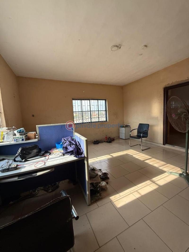 Commercial Property For Rent Lagos Ibadan Expressway, Ibadan Oyo - 1