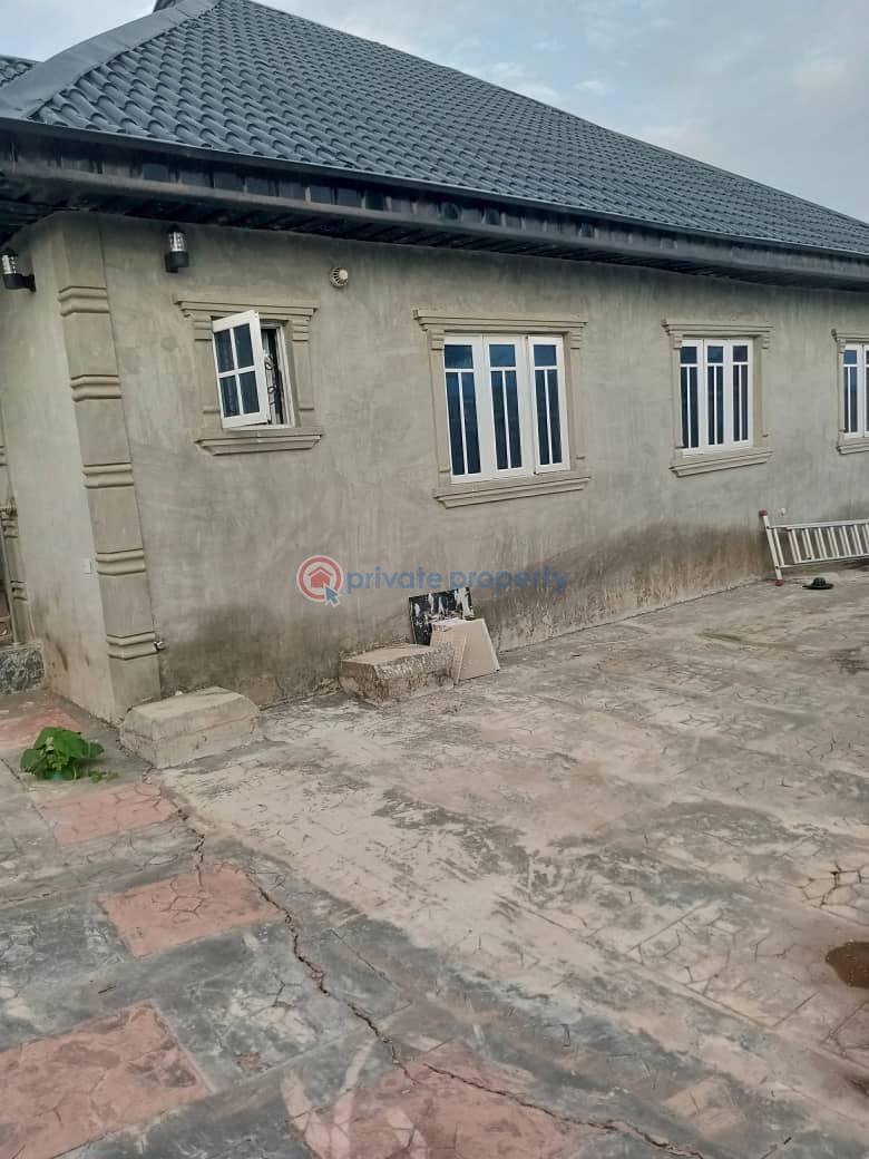 3 bedroom House For Sale Bode Area Ololomo Apete, Ibadan, Oyo State