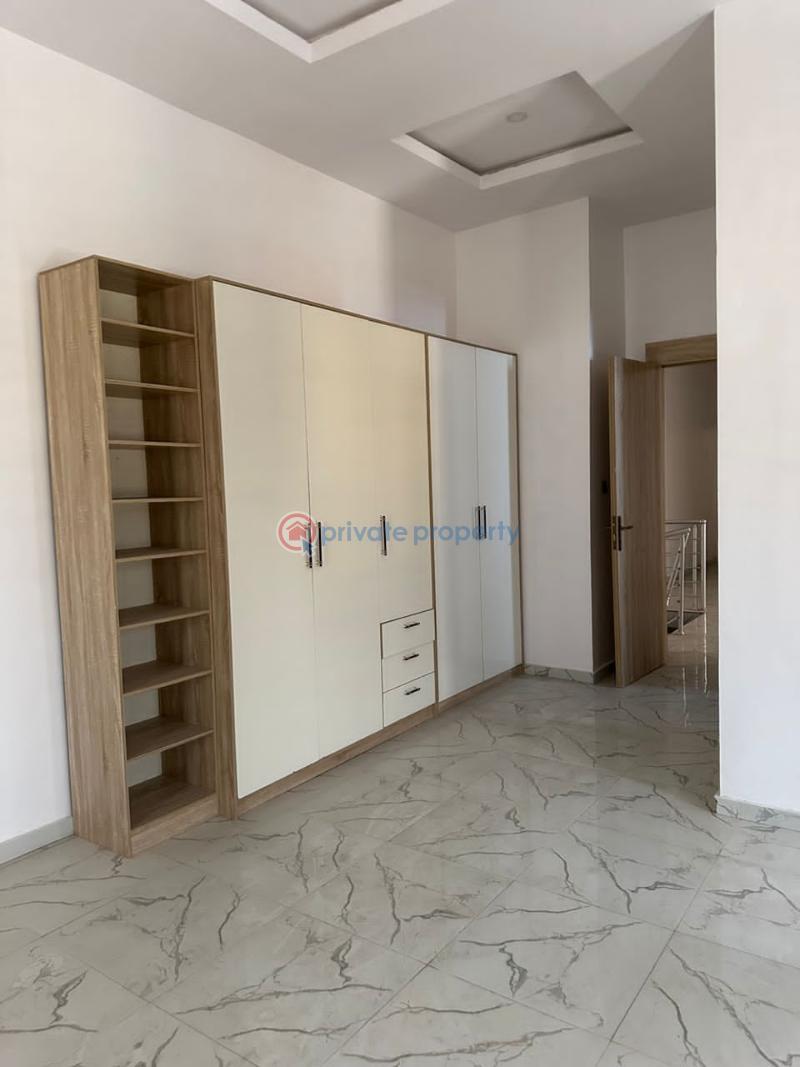 4 bedroom House For Rent Gra Ikota Lekki Lagos - 3