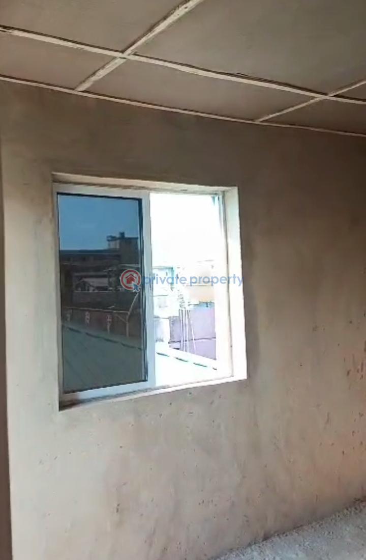 1 bedroom Self Contain For Rent Yaba Lagos - 1