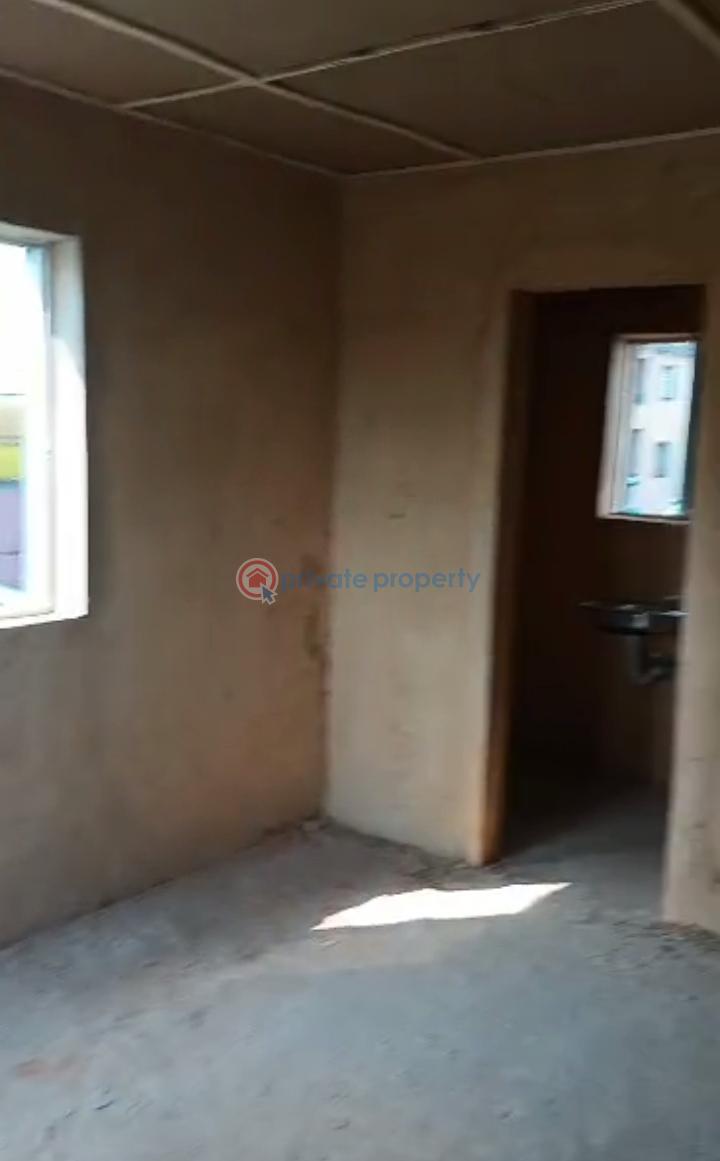 1 bedroom Self Contain For Rent Yaba Lagos - 0
