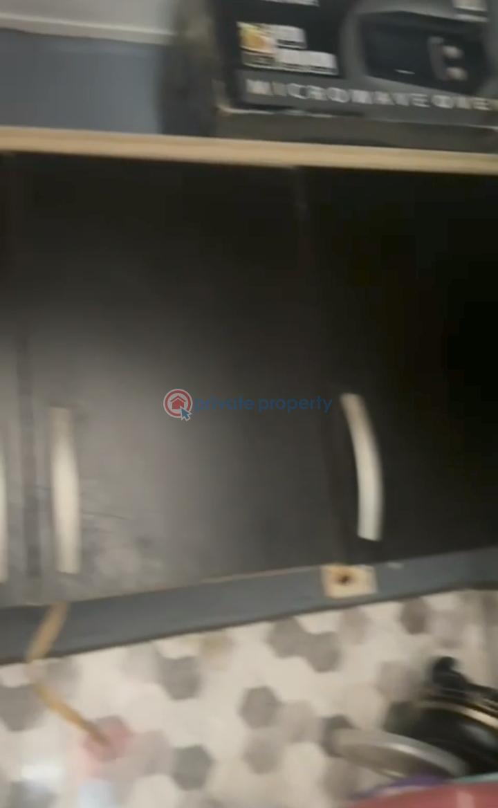 1 bedroom Self Contain For Rent Yaba Lagos - 2