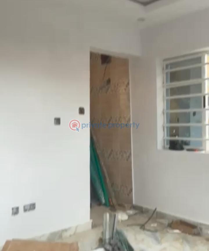 1 bedroom Self Contain For Rent Iwaya Yaba Lagos - 0