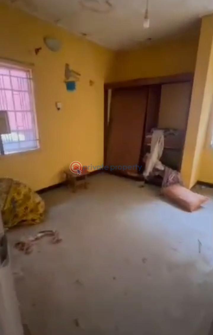 3 bedroom House For Rent Off Apata Street Shomolu Lagos - 2