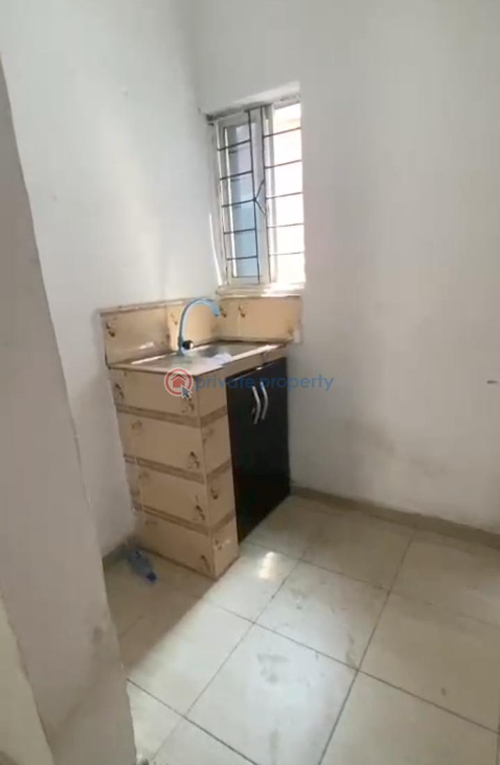 1 bedroom Flat & Apartment For Rent Off Market Street Shomolu Lagos - 2