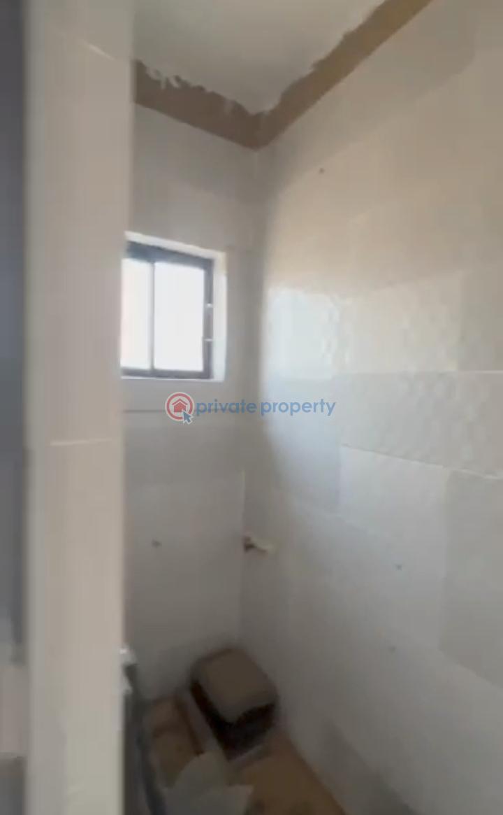 1 bedroom Flat & Apartment For Rent Off Shipeolu Road Palmgroove Shomolu Lagos - 3
