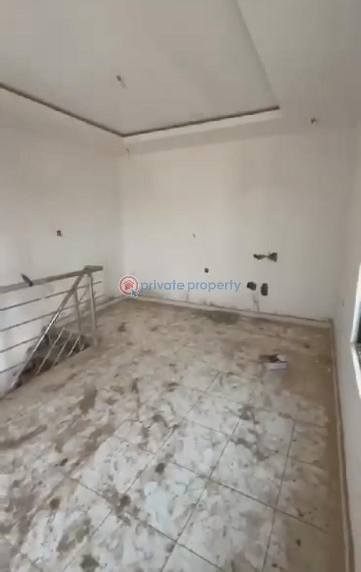 1 bedroom Flat & Apartment For Rent Off Shipeolu Road Palmgroove Shomolu Lagos - 2