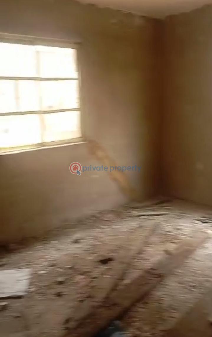 1 bedroom Mini Flat For Rent Off Babs Animashun Road Bode Thomas Surulere Lagos - 2