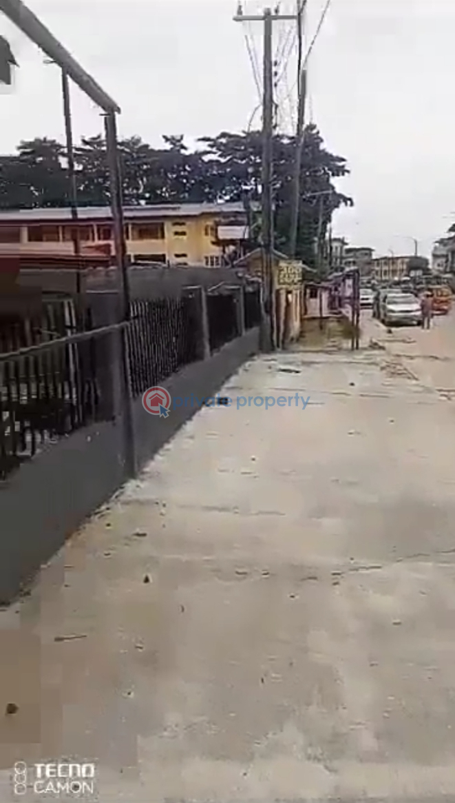 Land For Sale At Along Iwaya Road Onike Yaba Lagos - 3