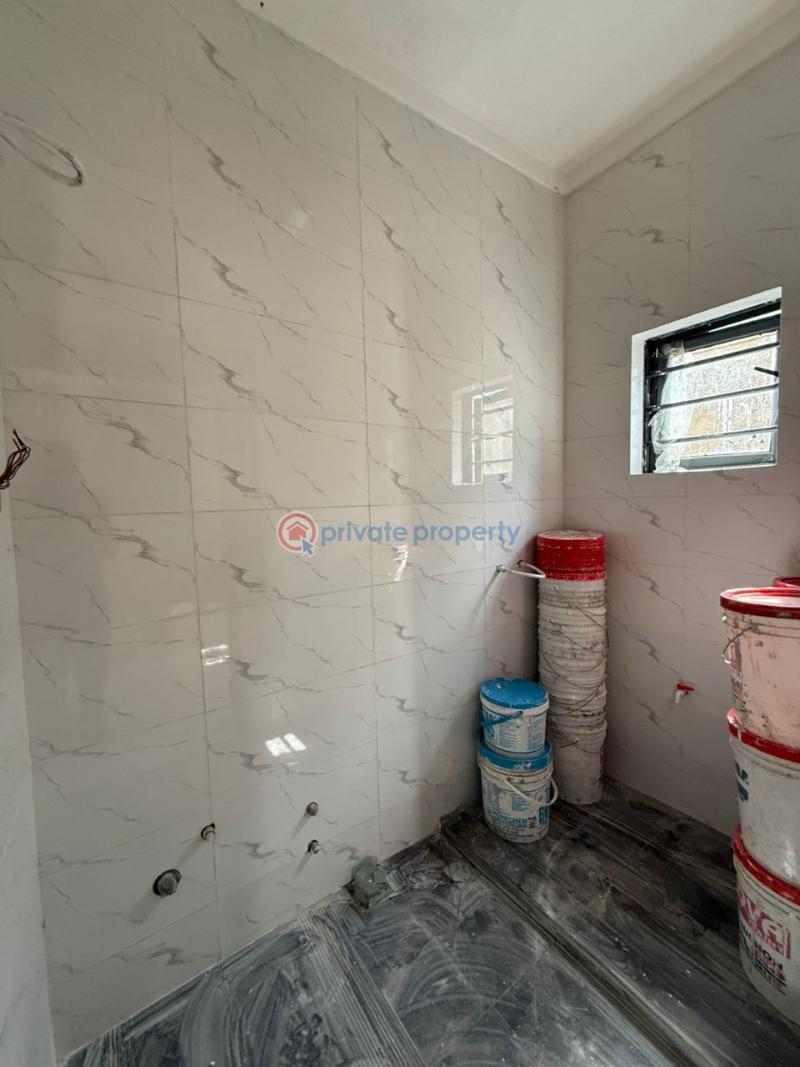 3 bedroom Detached Bungalow For Sale Abdulsalam Estate, Akala Way Akobo Ibadan Oyo - 9