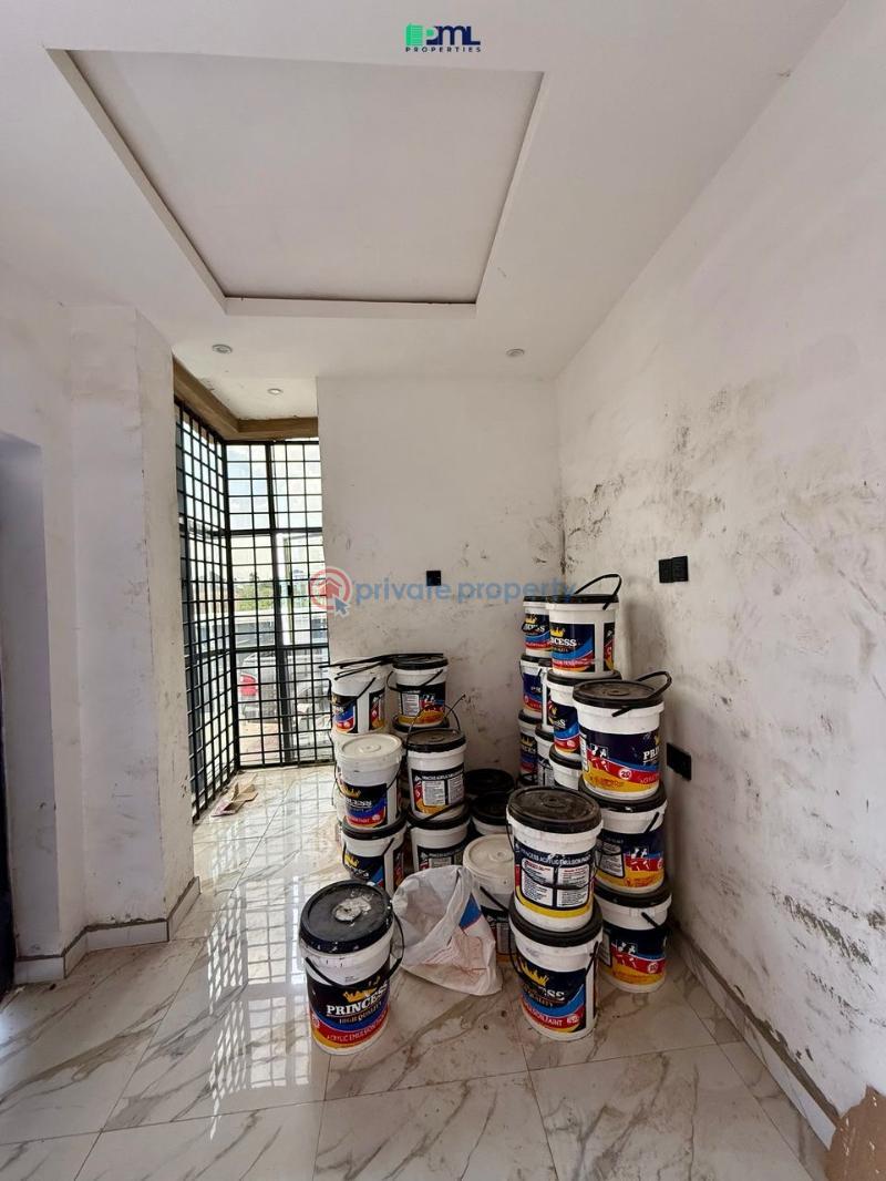 A detached 4 bedroom duplex+ bq for sale in ibadan - 18 4 bedroom Detached Duplex For Sale Carlton Gate Estate, Kolapo Ishola Gra, Akobo, Ibadan Akobo Ibadan Oyo - 18