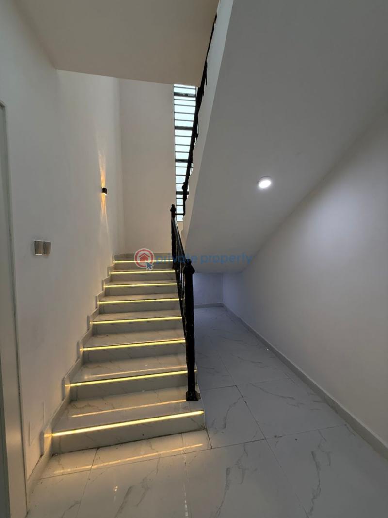 A detached 4 bedroom duplex with a bq - 16 4 bedroom Detached Duplex For Sale Star Gate Oluyole Estate Ibadan Oyo - 16