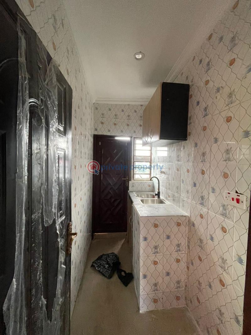 1 bedroom Flat & Apartment For Rent Jibowu Yaba Lagos - 3