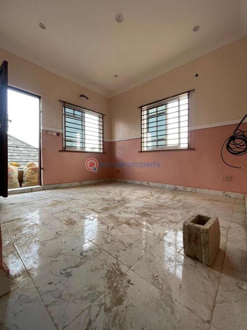 1 bedroom Flat & Apartment For Rent Jibowu Yaba Lagos - 0