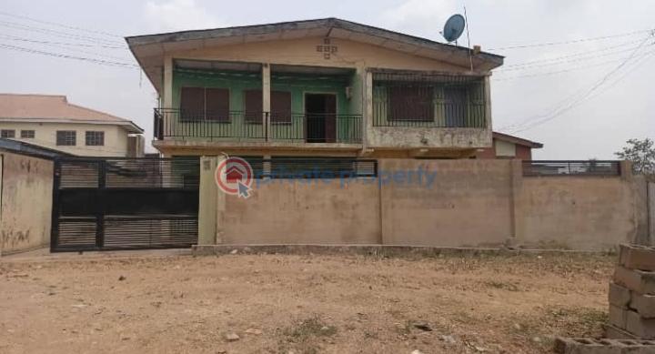 3 bedroom House For Sale Iyana Adeoyo Off Ring Road Ibadan. Ibadan Oyo