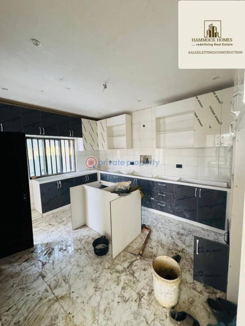 5 bedroom Detached Bungalow For Sale Shoun Ajagungbade, New Bodija, Ibadan. Bodija Ibadan Oyo - 2