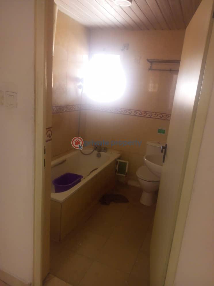 Flat & Apartment For Rent Emmanuel Adebayo Close, Phase 1, Lekki Lagos - 5
