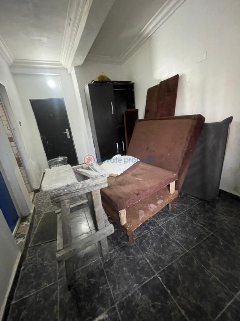 Self Contain For Rent Akoka Yaba Lagos - 1