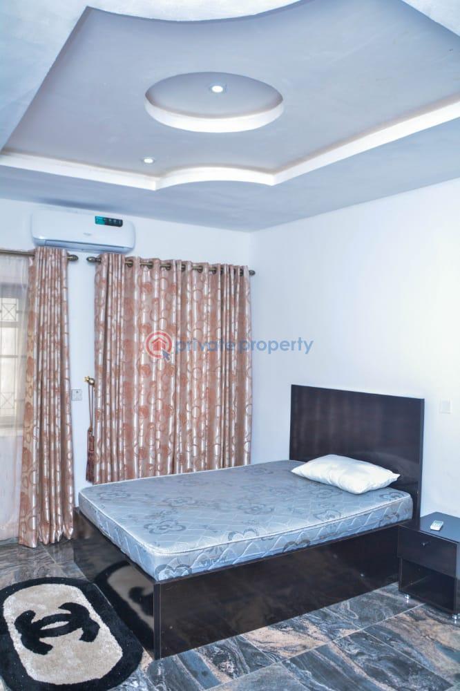 4 bedroom House For Sale Along Zoe Hospital, Extension Ibadan Oyo - 4