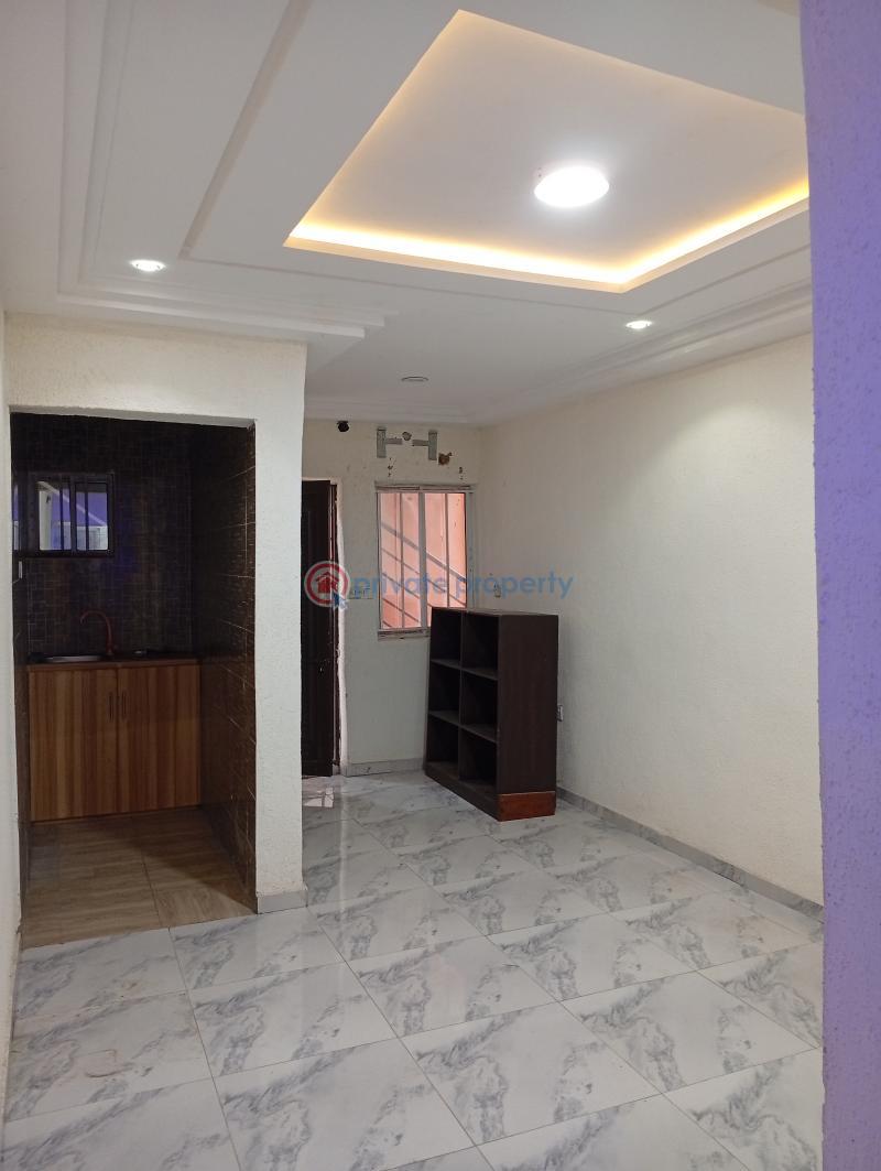 1 bedroom Flat & Apartment For Rent Ikeja Lagos - 0