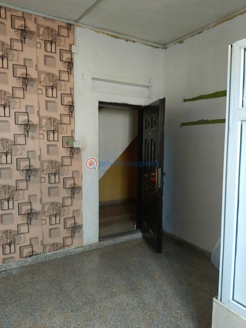 Self Contain For Rent Jibowu Fadeyi Jibowu Yaba Lagos - 0