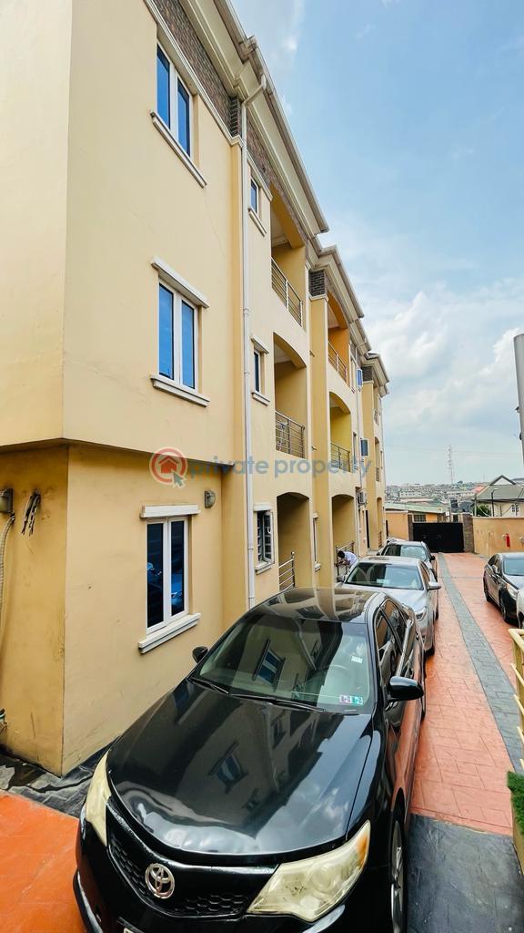 2 bedroom Flat & Apartment For Rent In An Estate Magodo GRA Phase 2 Kosofe/Ikosi Lagos - 11