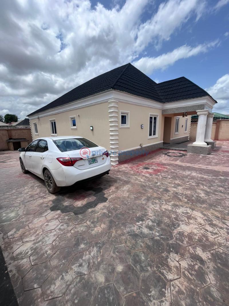 3 bedroom House For Sale Akoto Elebu Akala Express Ibadan Oyo - 1