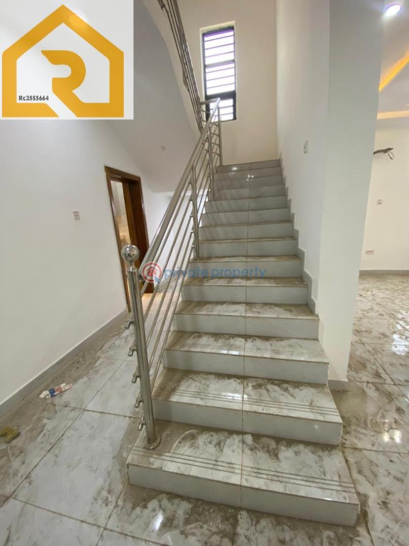 4 bedroom House For Sale Kolapo Ishola Gra Akobo Ibadan Ibadan Oyo - 3