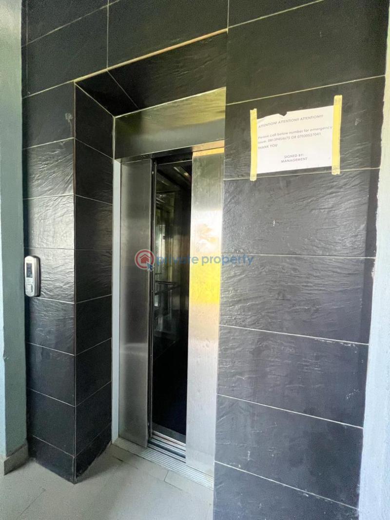 For sale 4 bedroom Flat & Apartment Onireke Gra, Jericho Gra Ibadan