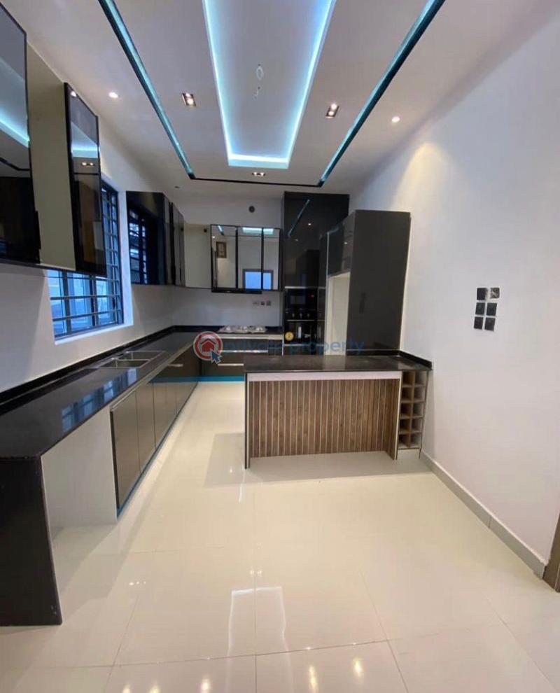 4 bedroom House For Sale 2nd Toll Gate Lekki Lagos - 4