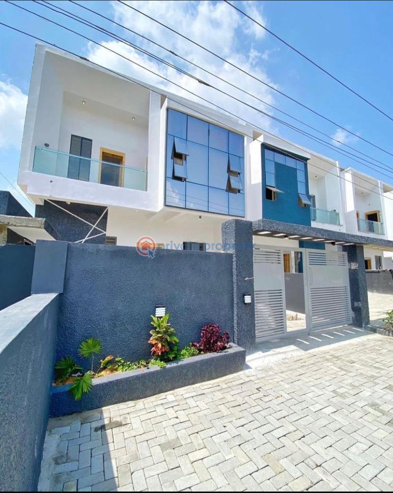 4 bedroom House For Sale 2nd Toll Gate Lekki Lagos - 0