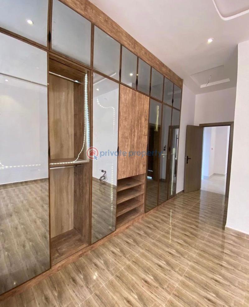 4 bedroom House For Sale 2nd Toll Gate Lekki Lagos - 6