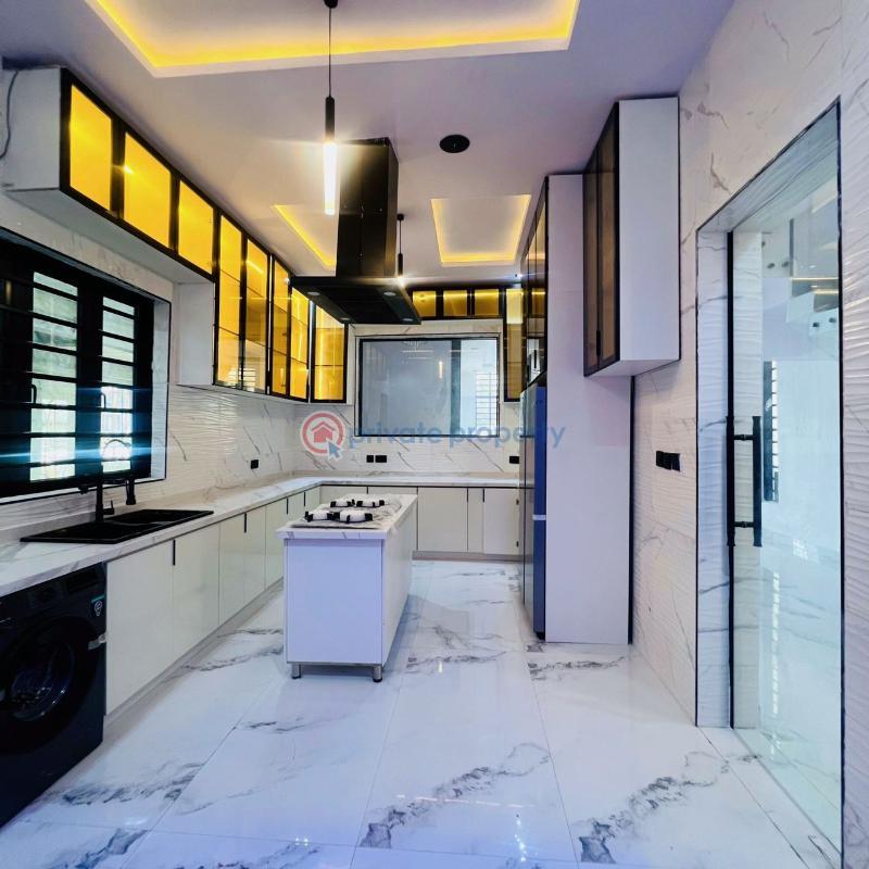 5 bedroom Detached Duplex For Sale Lekki County Lekki Lagos - 1