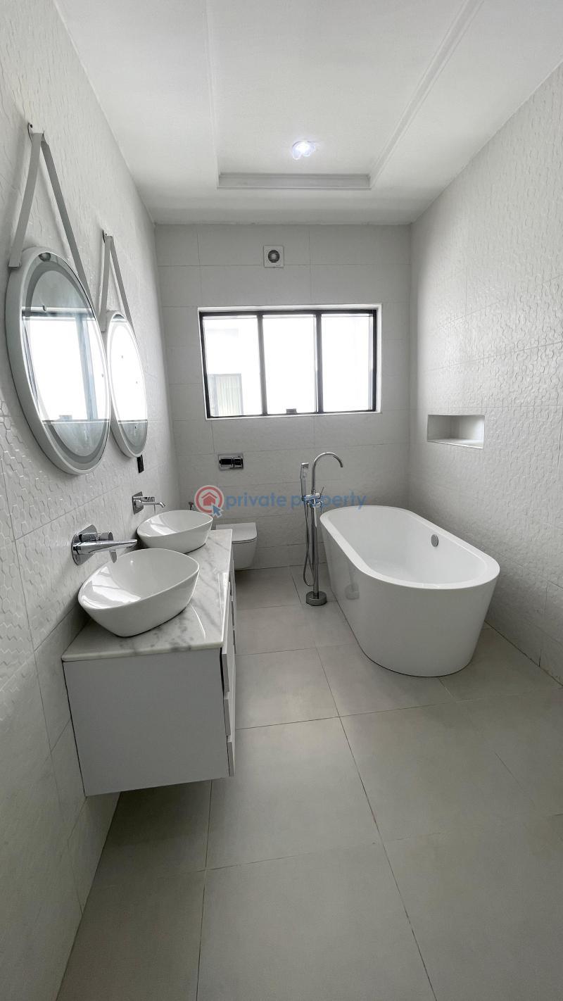5 bedroom Maisonette For Sale Pinnock Beach Lekki Phase 2 Lagos - 19