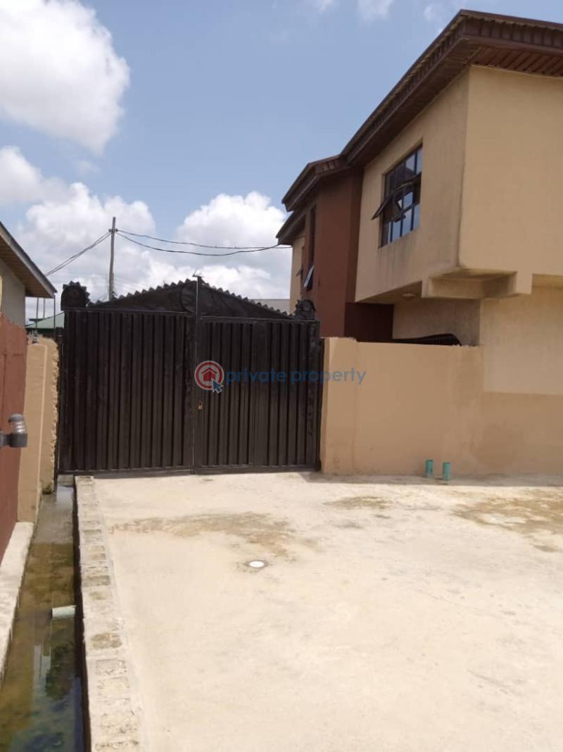 A mini estate in the heart of ajah - 5 10 bedroom House For Sale Ado Road, Ajah Ado Ajah Lagos - 5