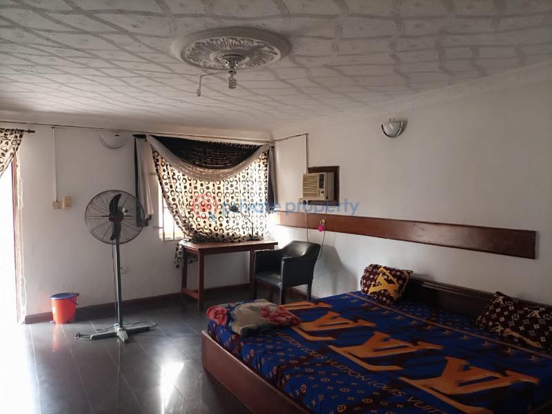 Hotel For Sale Eléyele Poly Road, Arometa Junction, Ibadan Oyo - 1