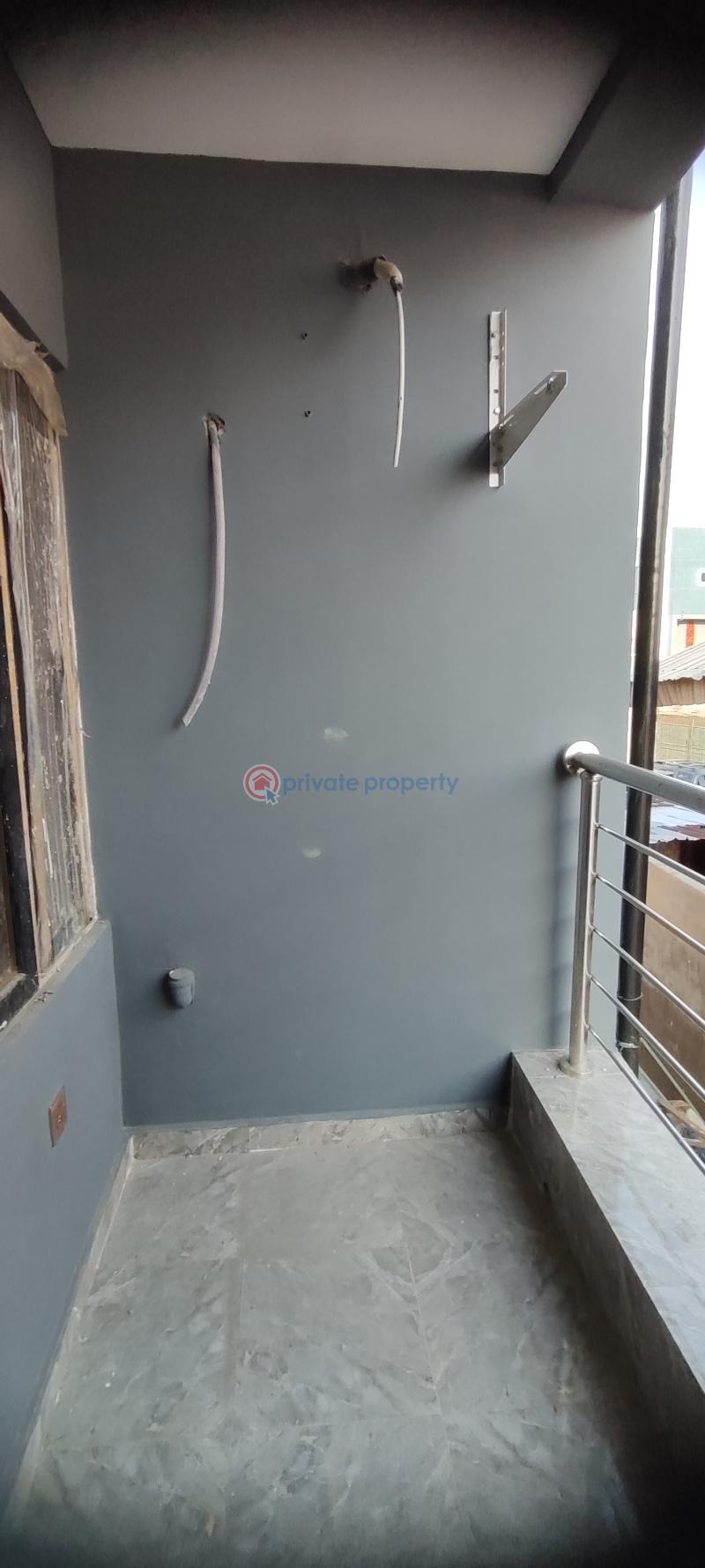 2 bedroom Flat & Apartment For Rent Surulere Lagos - 8