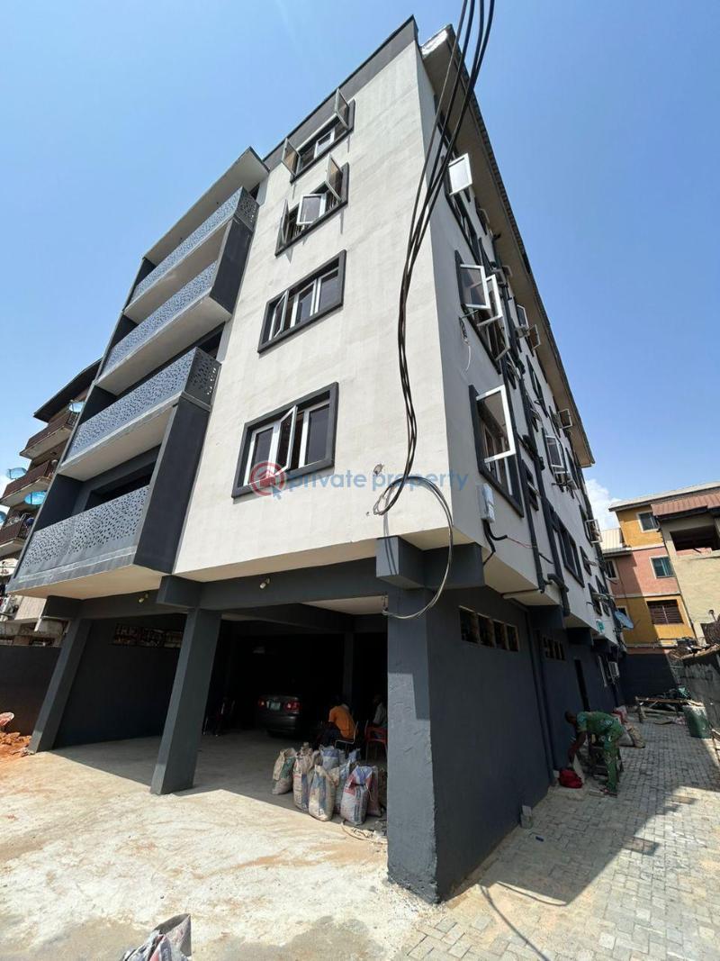 3 bedroom Shared Apartment For Rent Ishaga Surulere Surulere Lagos