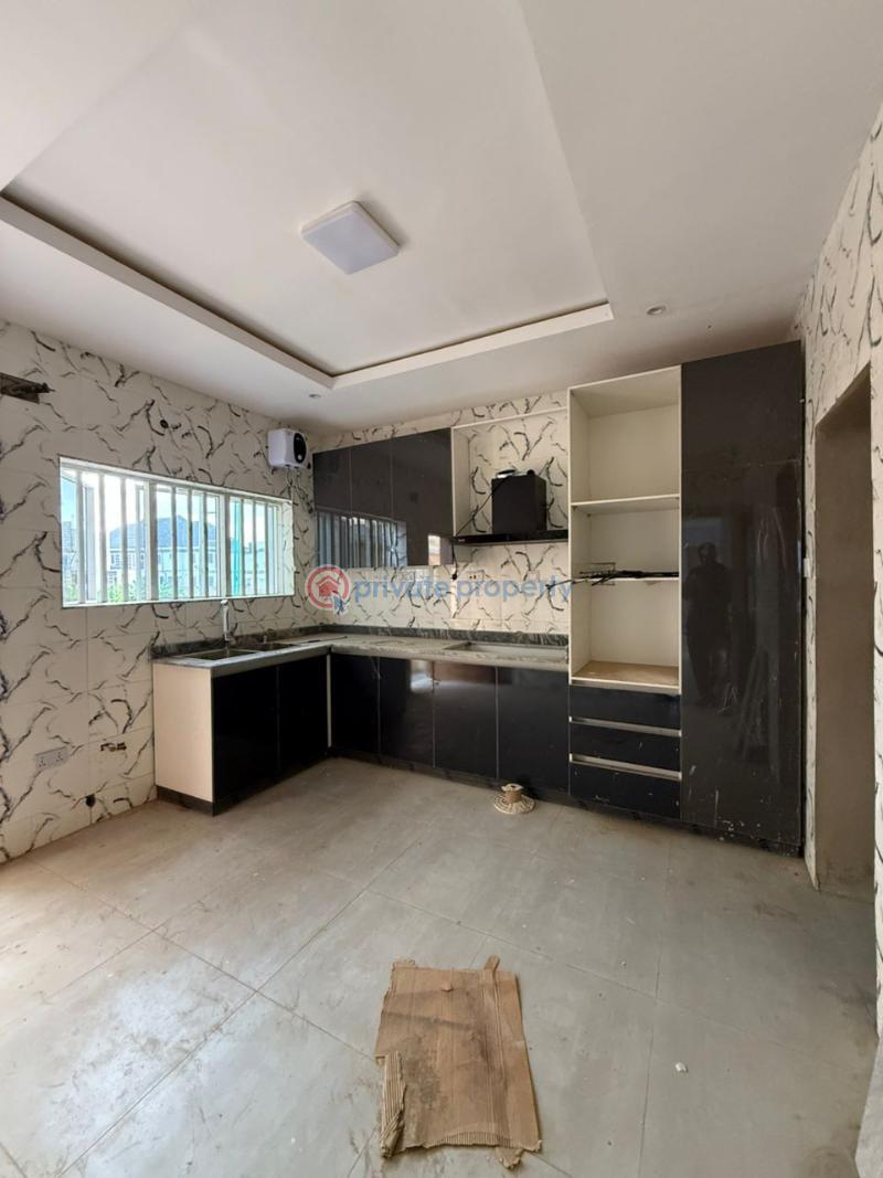 4 bedroom Detached Duplex For Sale Carlton Gate Estate Akobo Ibadan Oyo - 5