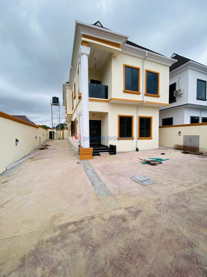 For sale 5 bedroom Detached Duplex Kolapo Ishola Gra Akobo Ibadan Oyo