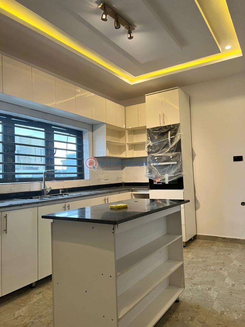 4 bedroom Semi detached Duplex For Sale Omololu Olunloyo Gra Ring Road Ibadan Ibadan Oyo - 0