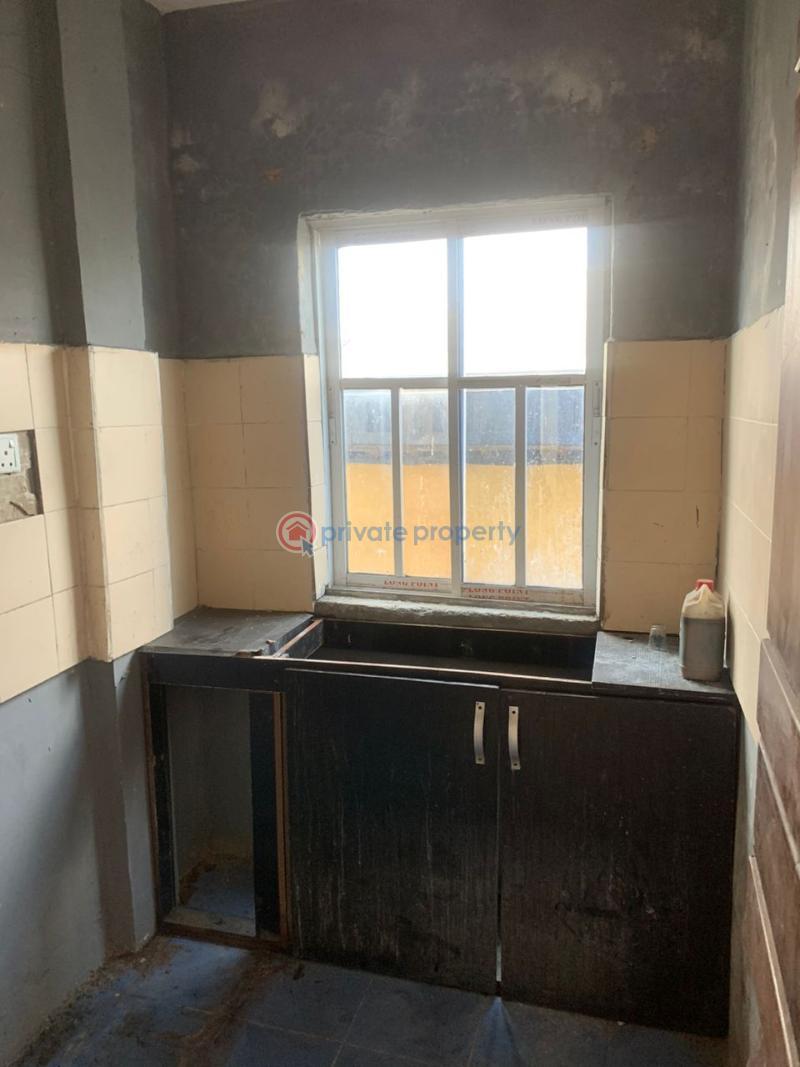 2 bedroom Flat & Apartment For Rent Adekunle Yaba Lagos - 4