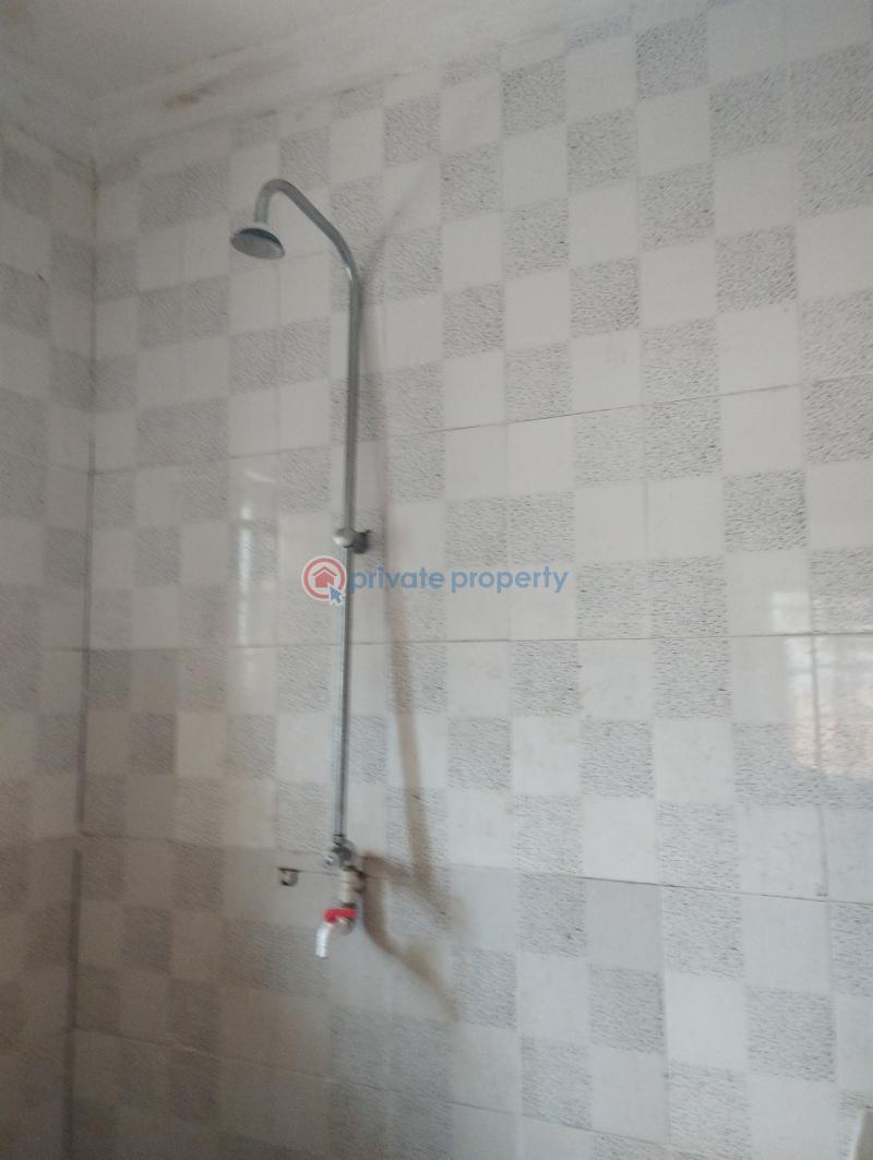 2 bedroom House For Rent Behind Finrel Pharmacy , After Akala Junction Akobo Akobo Ibadan Oyo - 4