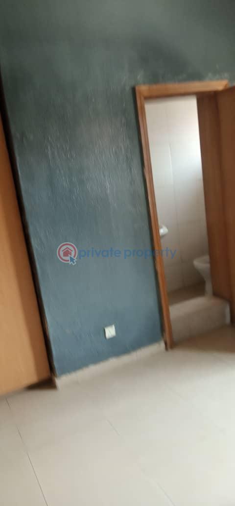 3 bedroom Flat & Apartment For Rent Estate Opebi Ikeja Lagos - 4