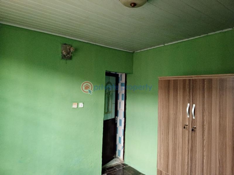 3 bedroom Detached Bungalow For Sale Ashipa Akala Express Ibadan Oyo - 6