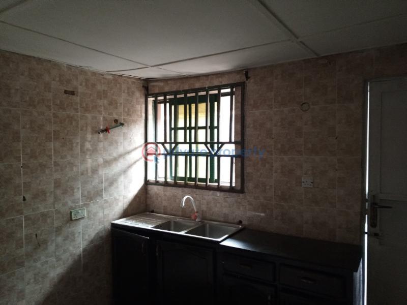 3 bedroom Detached Bungalow For Sale Ashipa Akala Express Ibadan Oyo - 1