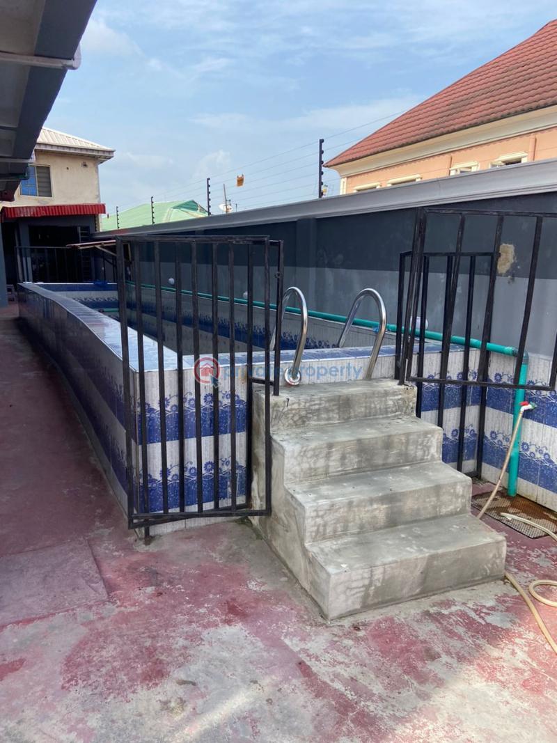 6 bedroom Detached Duplex For Sale In A Secured Estate Soluyi Gbagada Lagos - 8