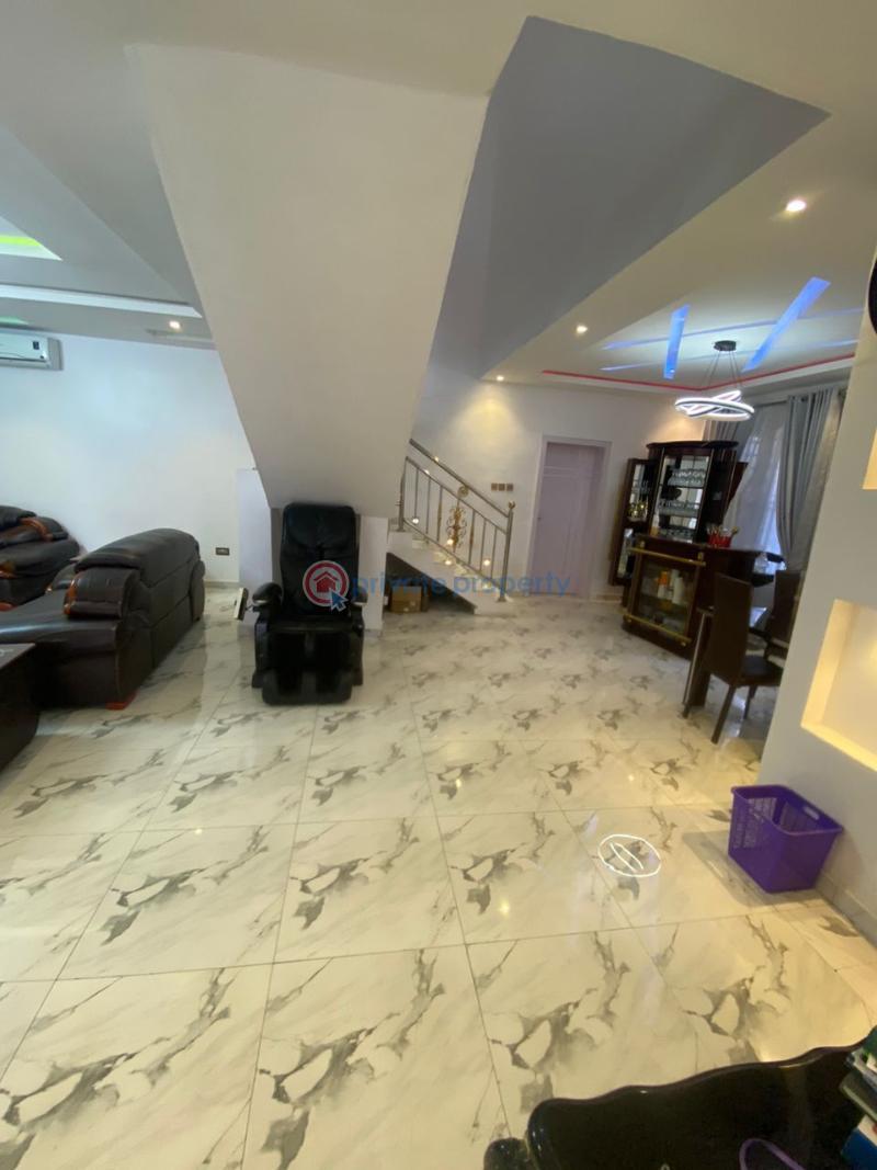 6 bedroom Detached Duplex For Sale In A Secured Estate Soluyi Gbagada Lagos - 3